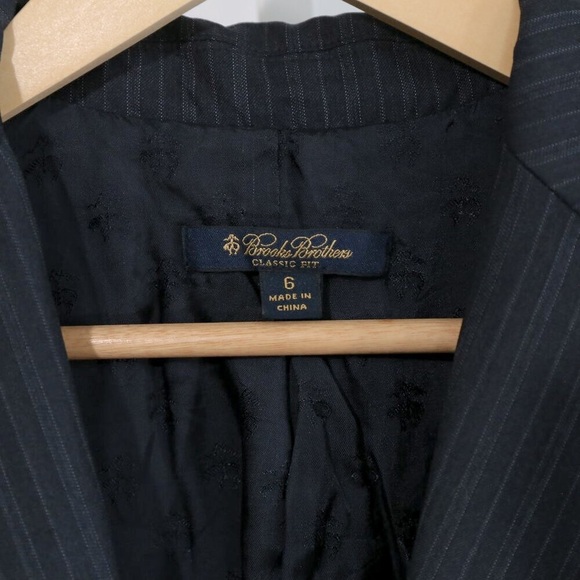 Brooks Brothers Women’s Blazer Size 6  Pinstripe Loro Piana Super 130’s wool - Picture 10 of 10